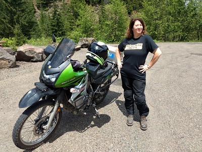 Jayne looking
        fabulous next to her motorcycle
